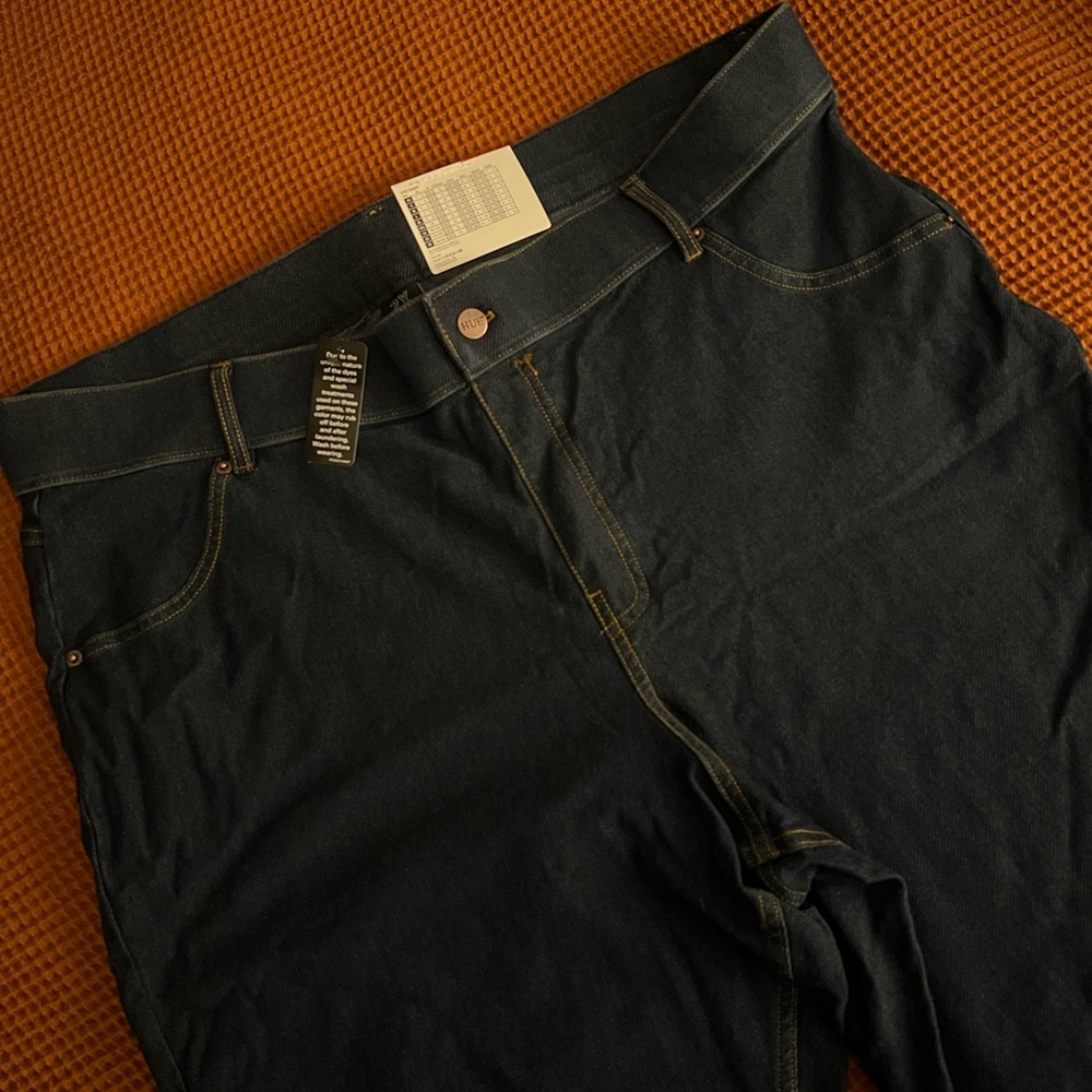 HUE Denim Leggings